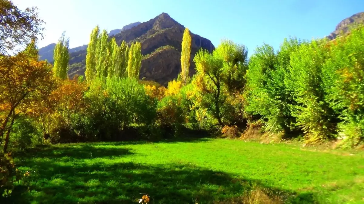 Hakkari\'de Sonbahar Manzaraları