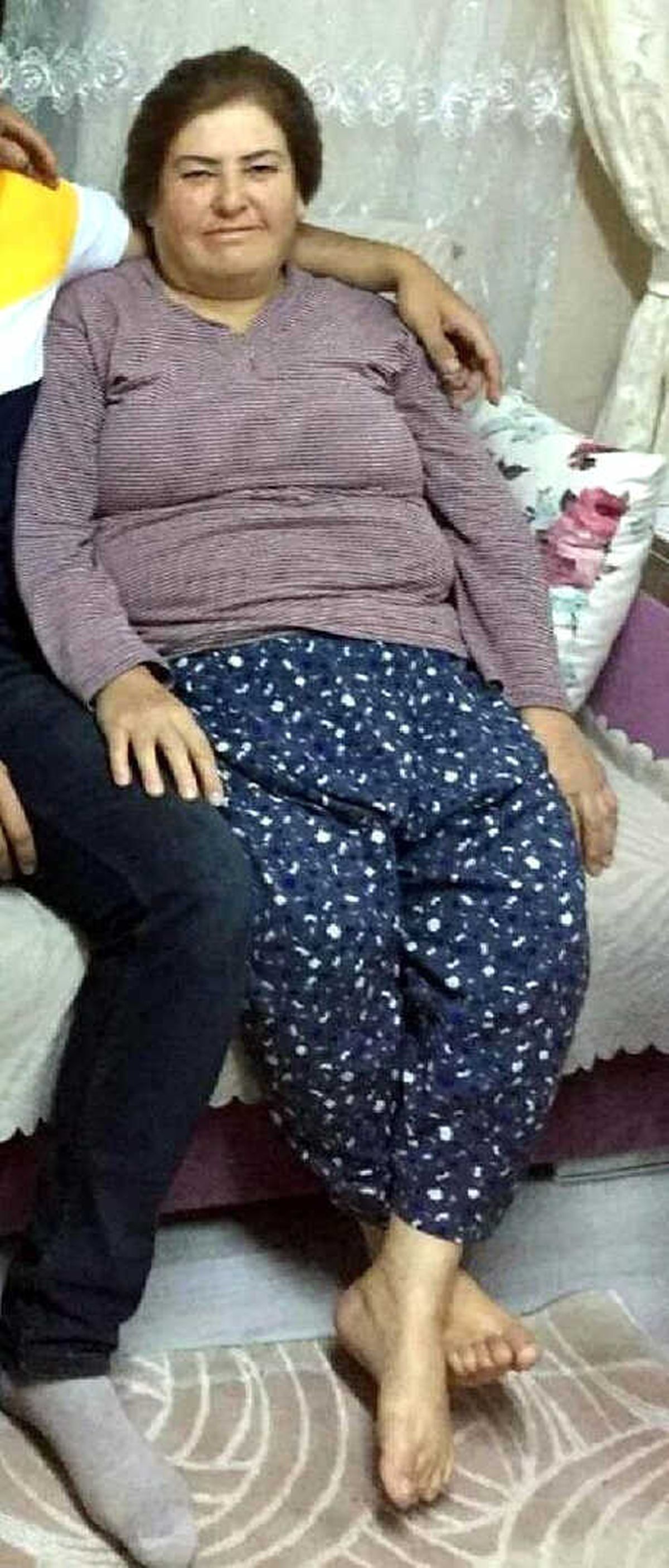 Isınmak İçin Kovada Odun Yakan Çift Zehirlendi: 1 Ölü