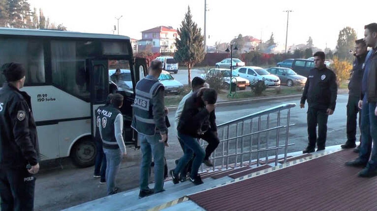 Konya\'daki Uyuşturucu Operasyonuna 11 Tutuklama