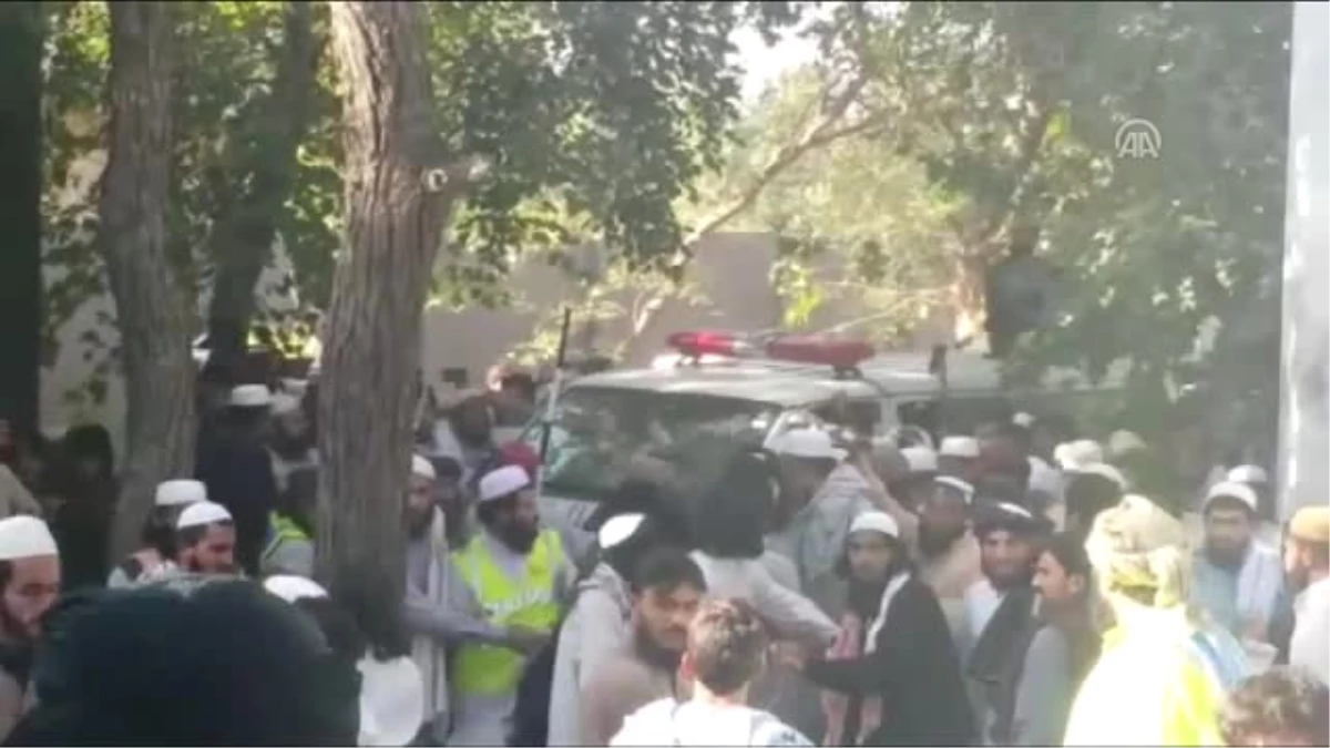 Pakistan\'da Suikaste Uğrayan Eski Senatör Toprağa Verildi - İslamabad