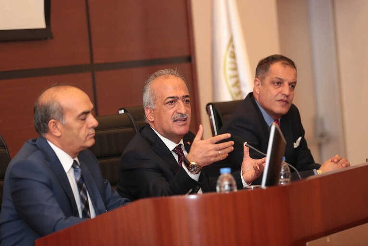 Rektör Çomaklı: "Ziraat Fakültemiz Bölgemize ve Ülkemize Hizmet Ediyor"