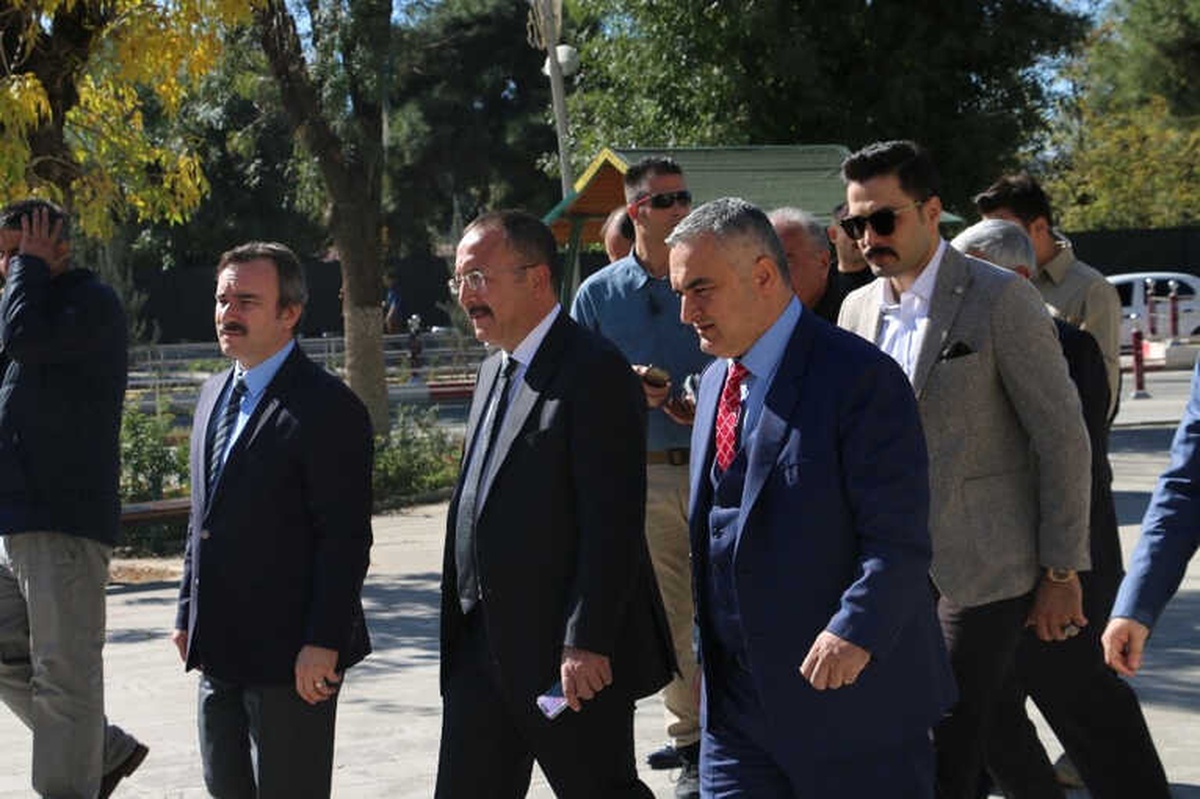 Vali Atik\'in Siirt Trabzon Kardeşlik Projesi Tuttu