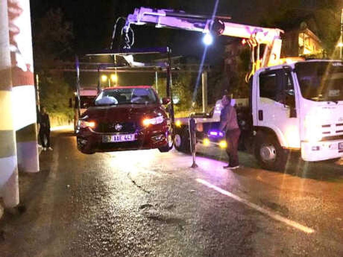 Alkollü Sürücü, Alkolmetreyi Üflemekte Zorlandı
