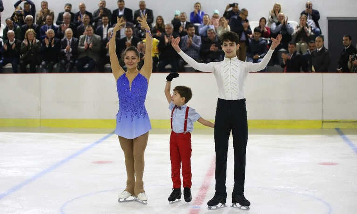 Bülent Ecevit Buz Sporları Salonu Açıldı