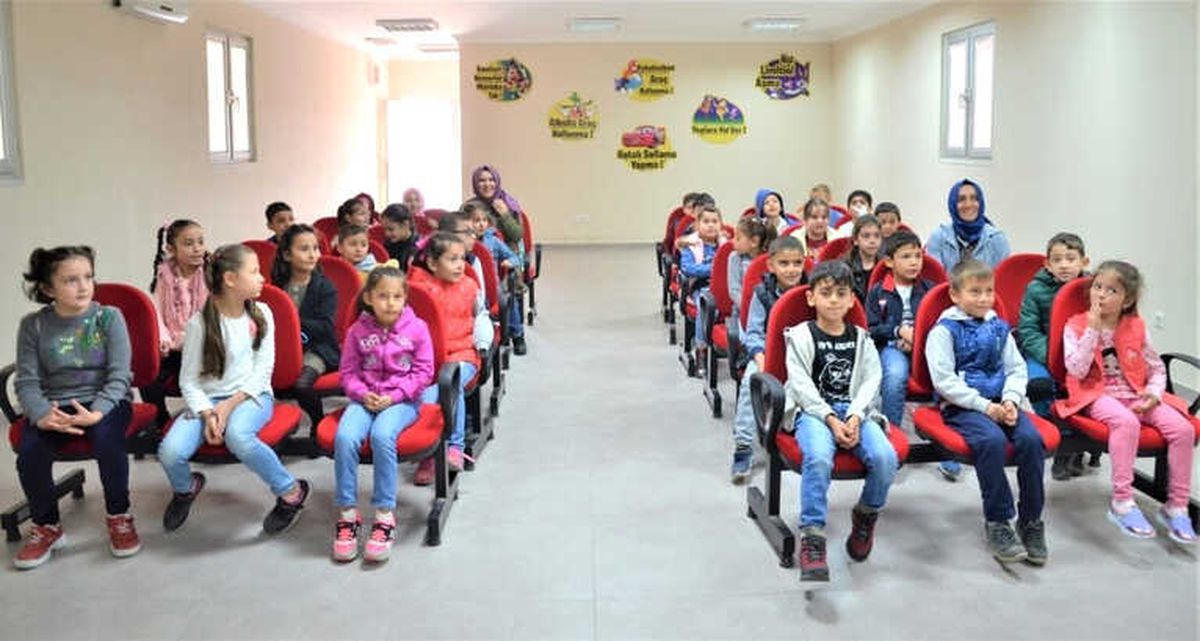 Erenler Trafik Park\'ta Öğrenciler Hem Öğrendi Hem de Eğlendi