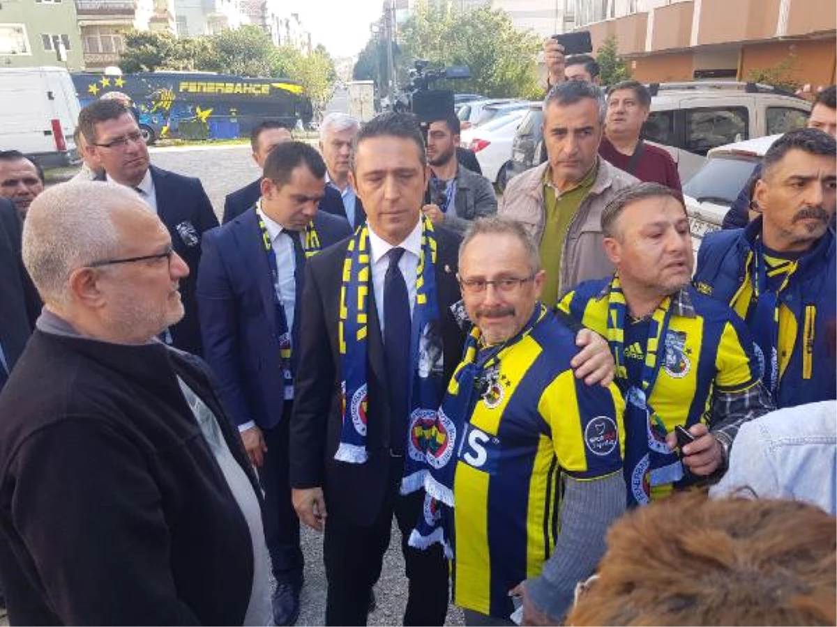 Fenerbahçe Taraftarı Koray İçin Evinin Önünde Helallik Alındı
