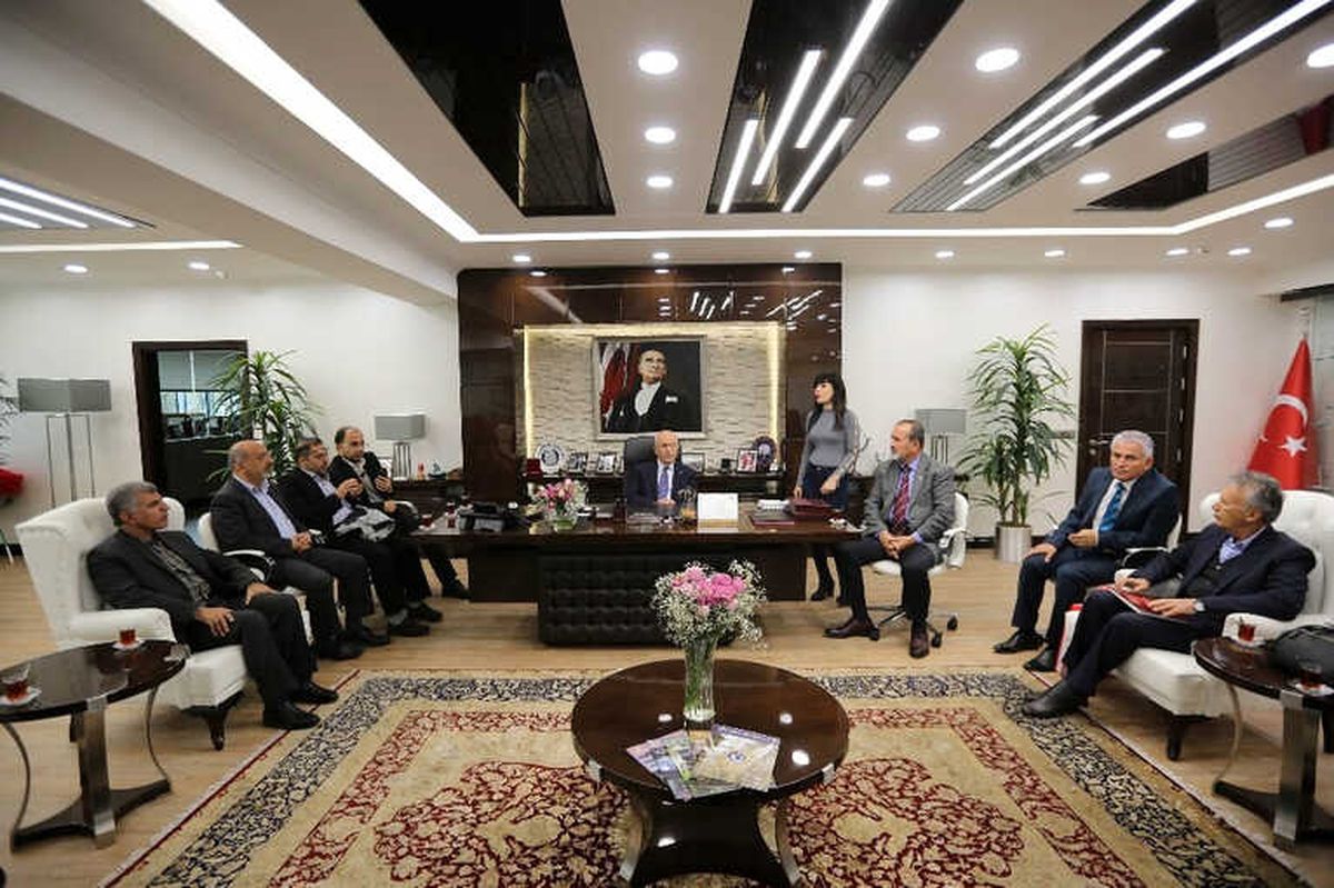 İranlı İş Adamlarından Başkan Yaşar\'a Ziyaret