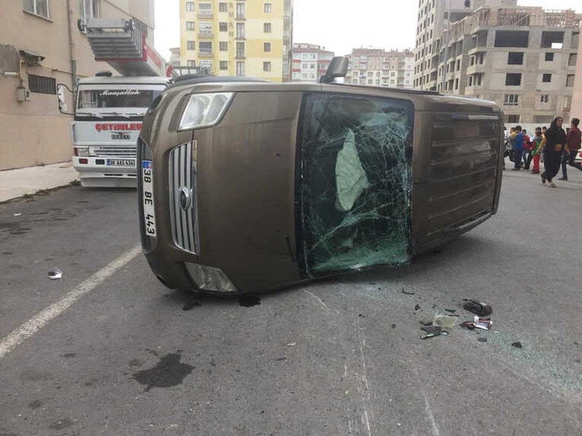 Kayseri\'de Trafik Kazası: 4 Yaralı