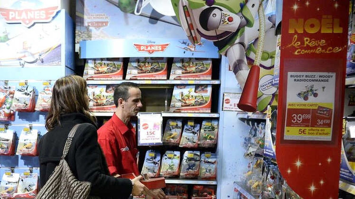 Paris\'te \'Seri Oyuncak Hırsızı\' Olan 72 Yaşındaki Kadın Yakalandı