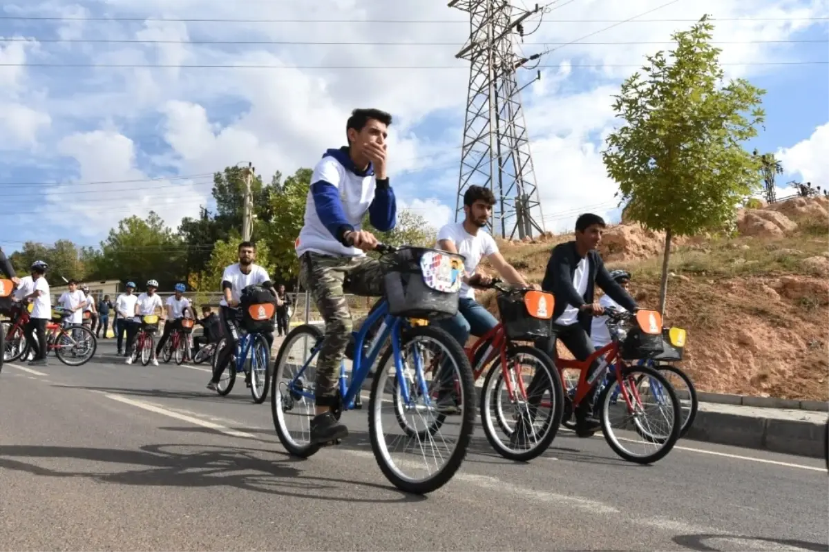 Tarihi Artuklu İlçesinde Kardeşliğe Pedal Çevrildi