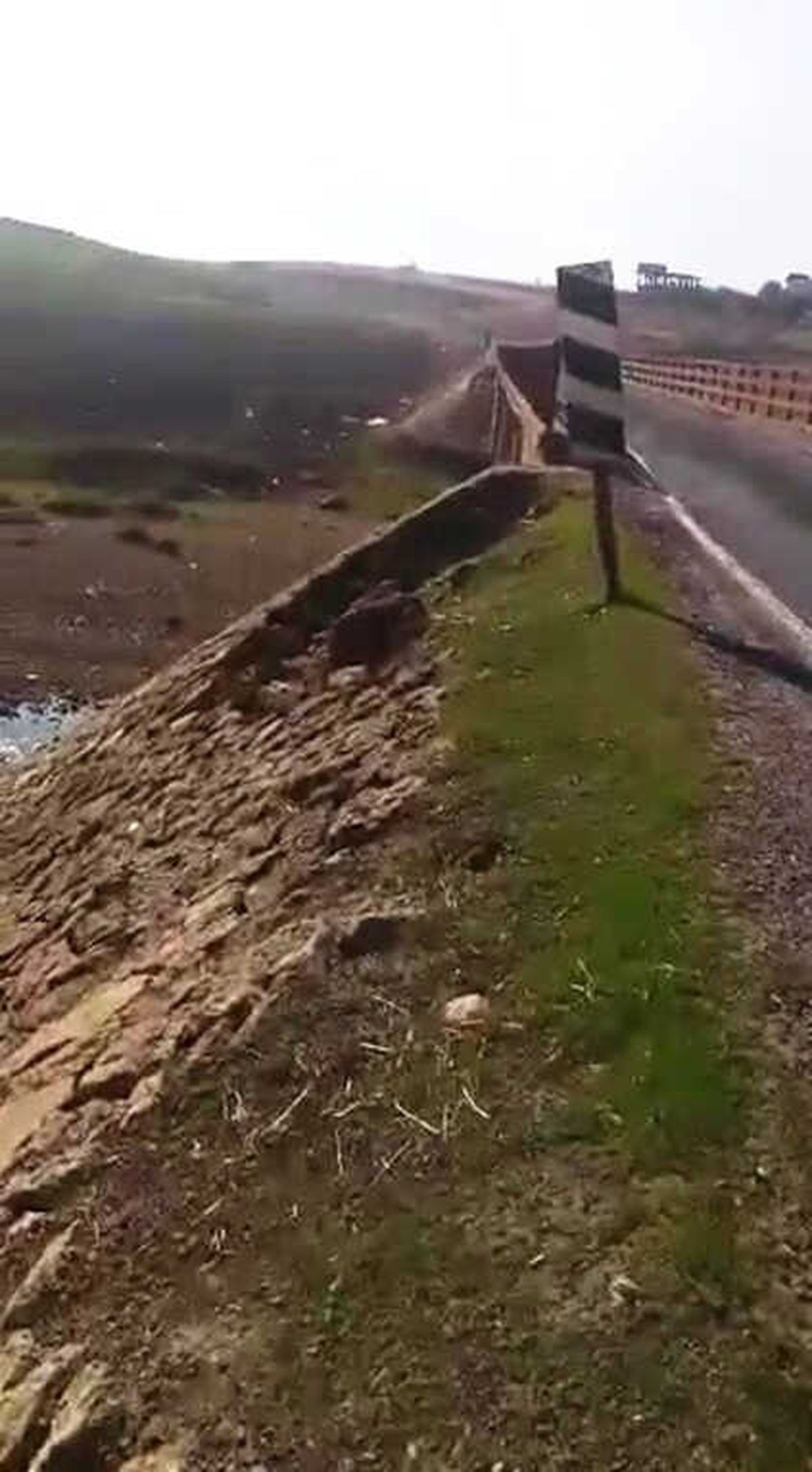 Tek Şeritli Köprü Tehlike Saçıyor