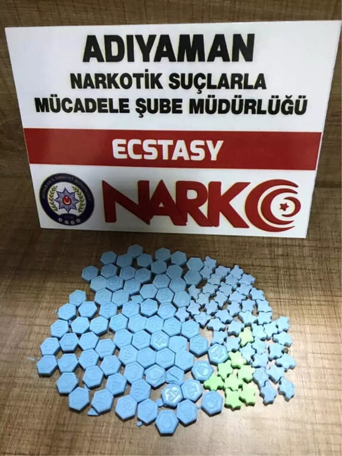 Uyuşturucu Haplarla Yakalanan 2 Şahıs Tutuklandı