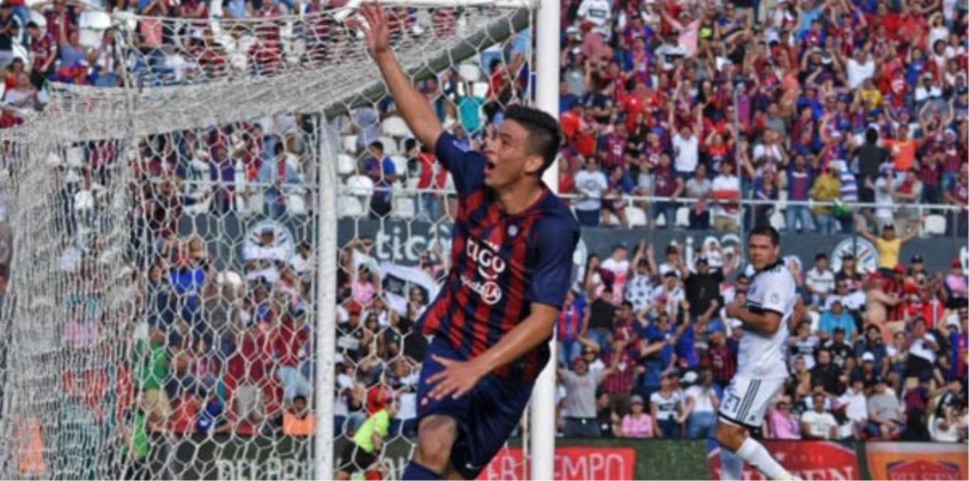Cerro Porteno\'nun 14 Yaşındaki Forveti Fernando Ovelar, Derbi Maçta Gol Attı