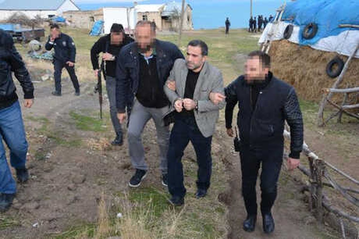 4 Kişinin Cinayet Hükümlüsü, Evdeki Kuyuda Yakalandı
