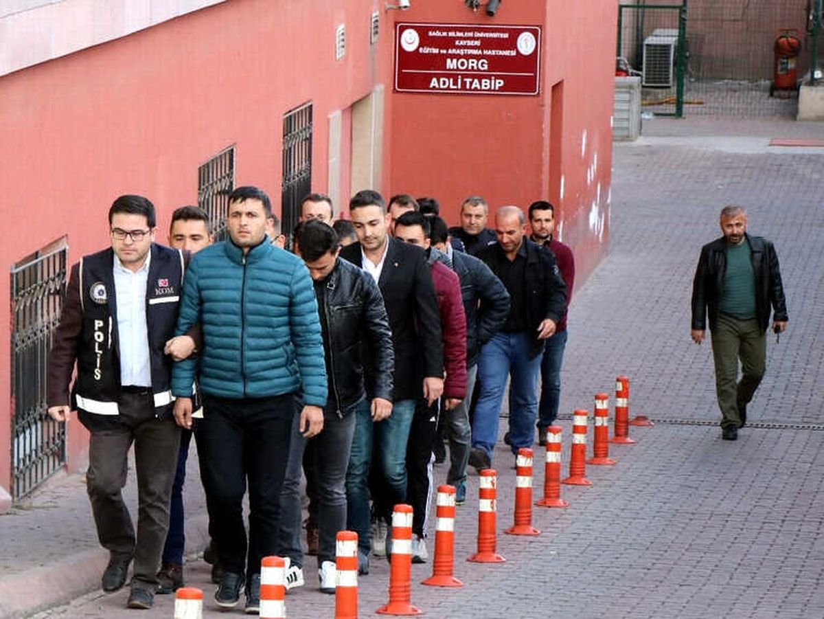 9 İlde Yapılan Eş Zamanlı Operasyonda 8 Kişi Adliyeye Çıkarıldı