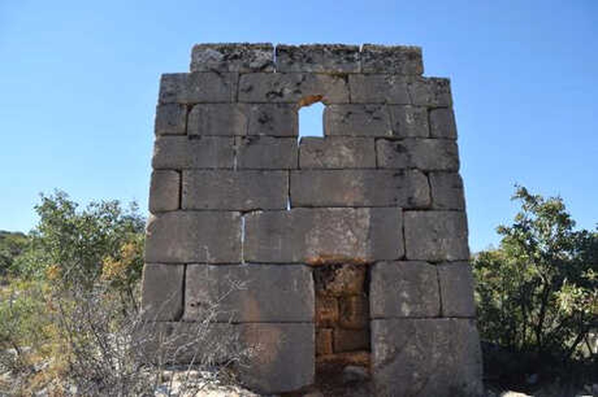 Adıyaman\'da, \'Herakles\'in Sopasının Kabartması Bulundu