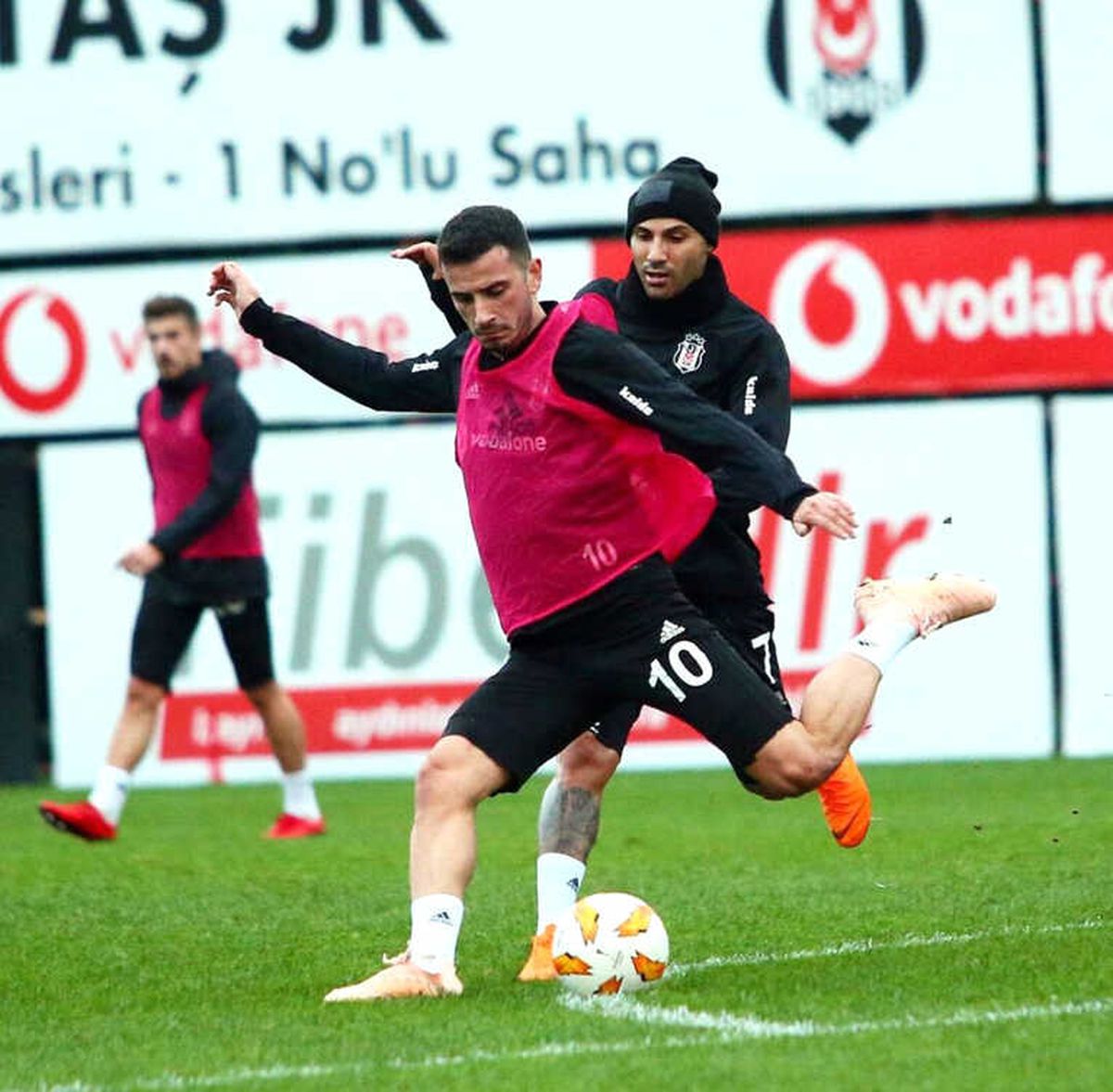 Beşiktaş\'ta Genk Mesaisi Başladı