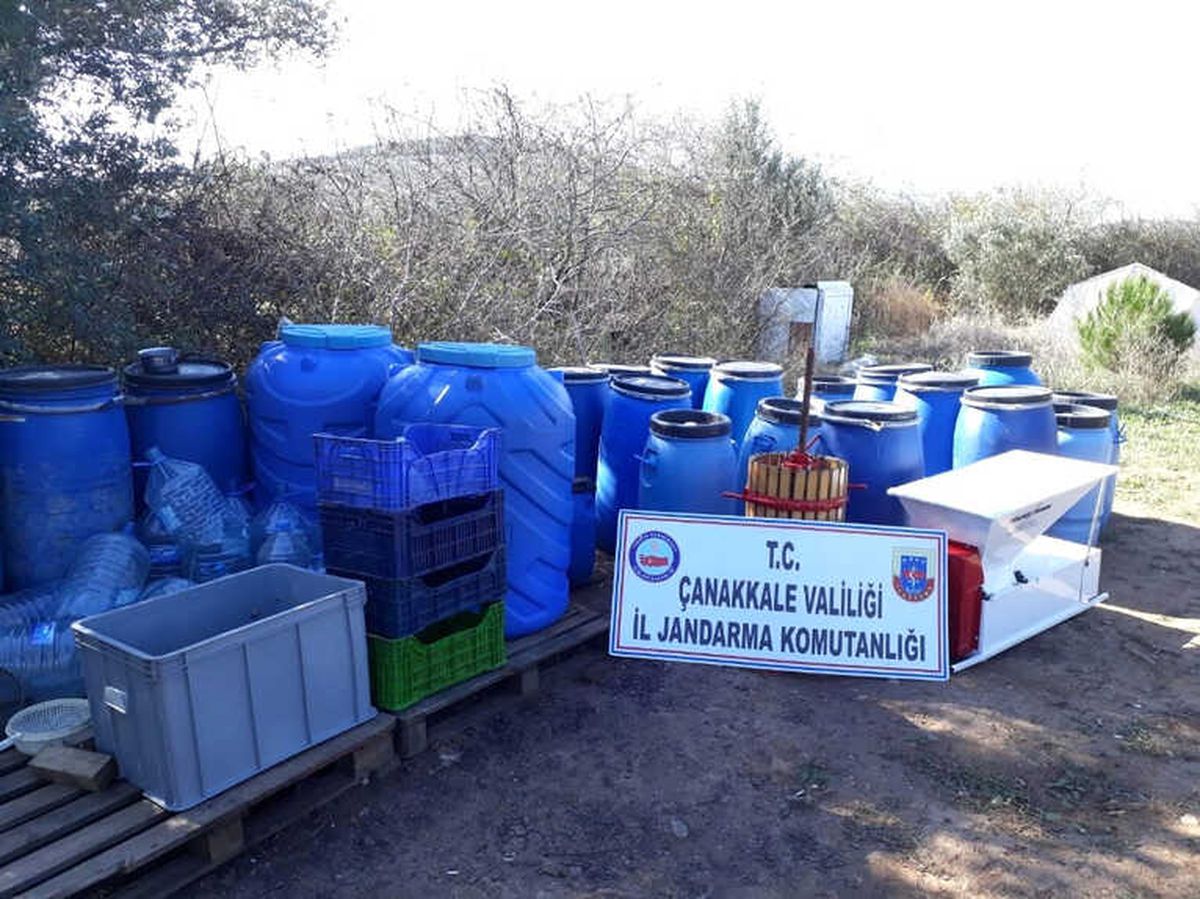 Çanakkale\'de Kaçak İçki Operasyonu