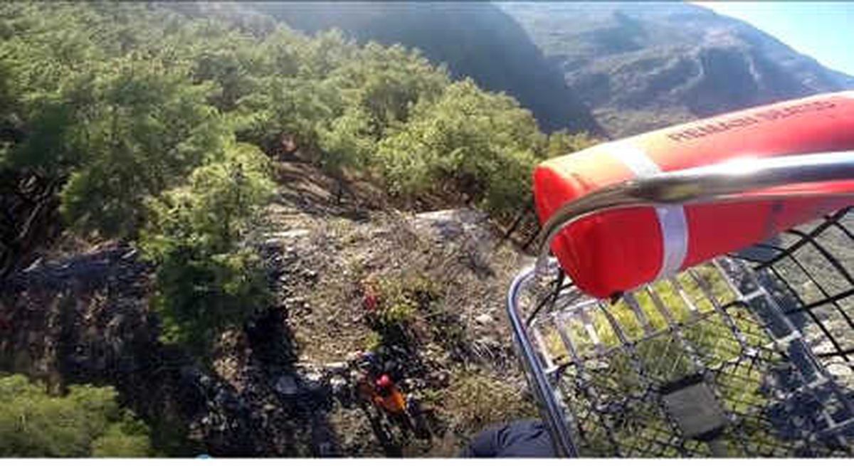 Dağda Ayağı Kırılan Ukraynalı Kadın Helikopterle Kurtarıldı