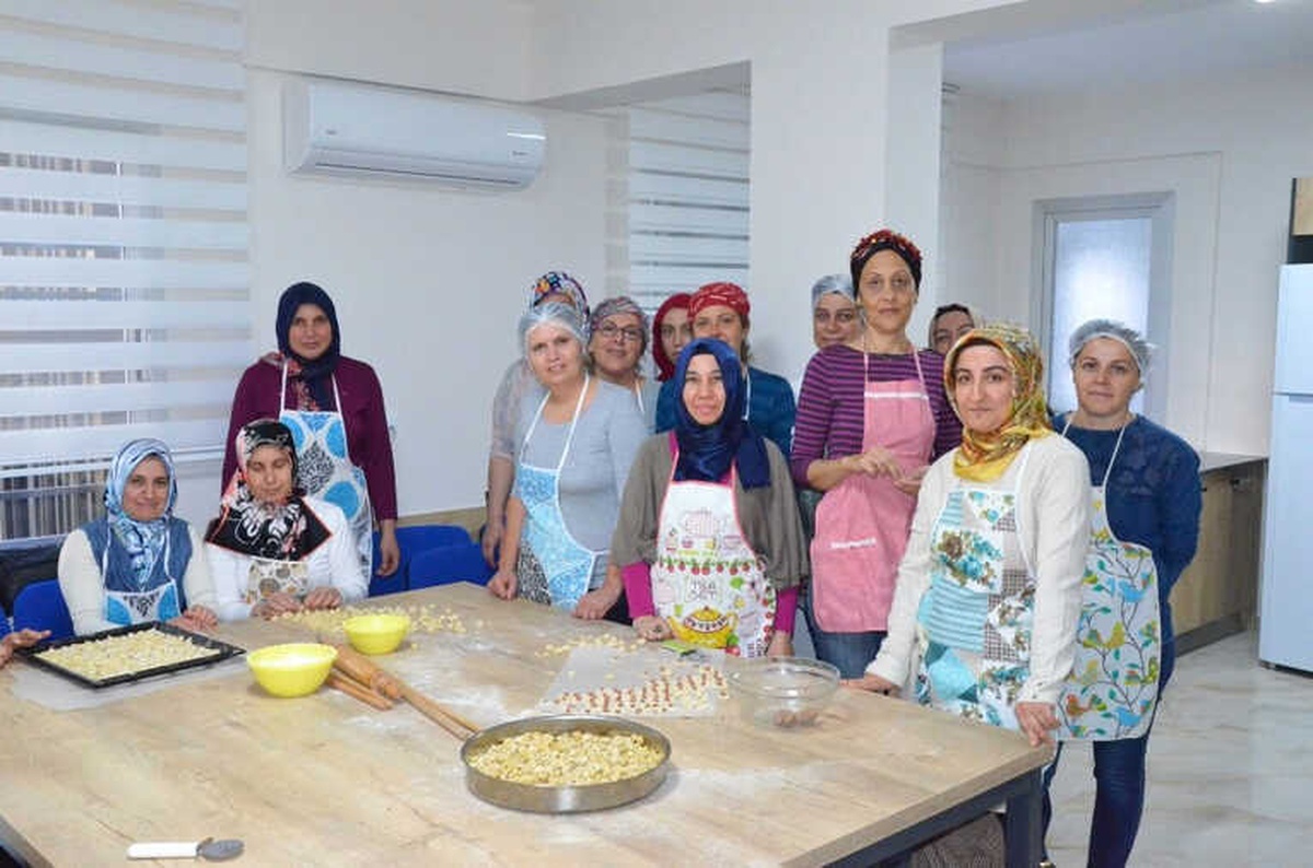 Ev Hanımları Ellerinin Hamuruyla Para Kazanacak