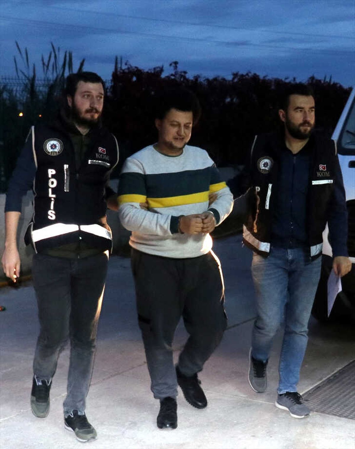 Güncelleme - Adana\'da Fetö/pdy Operasyonu