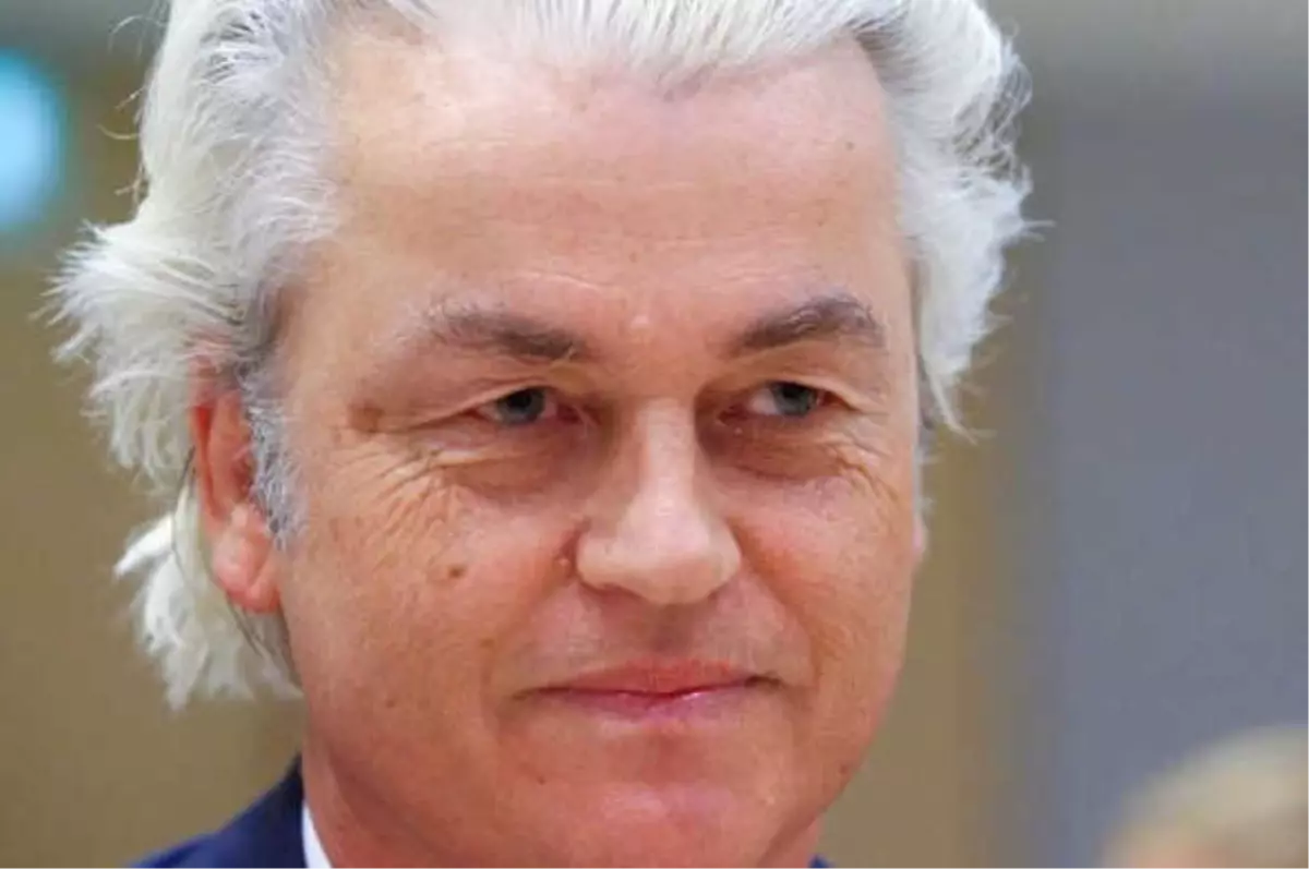 Hollanda\'da Diyanet\'e Bağlı Camiler Aşırı Sağcı Wilders İçin Twitter Yasağı İstiyor