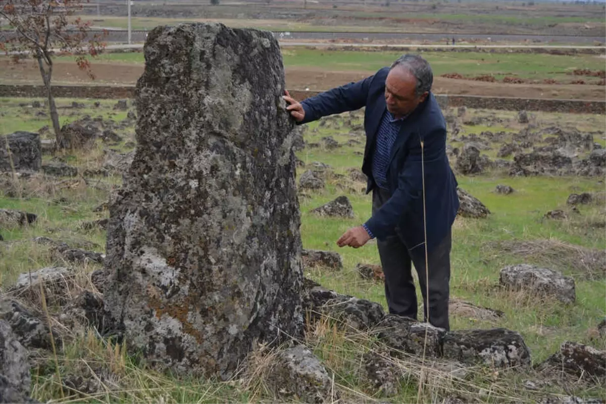 İslahiye\'deki Tarihi Mezarlar Bakıma Alınacak