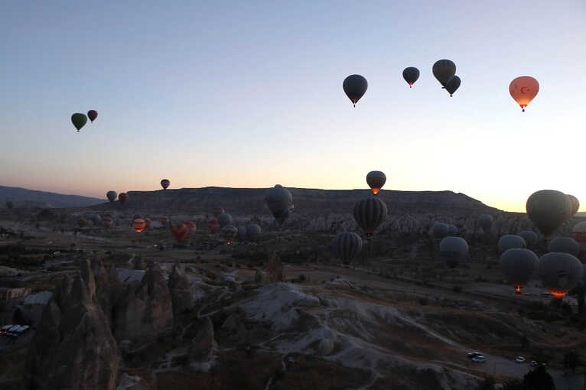 Kapadokya Bölgesini Ekim Ayında 324 Bin 375 Turist Ziyaret Etti