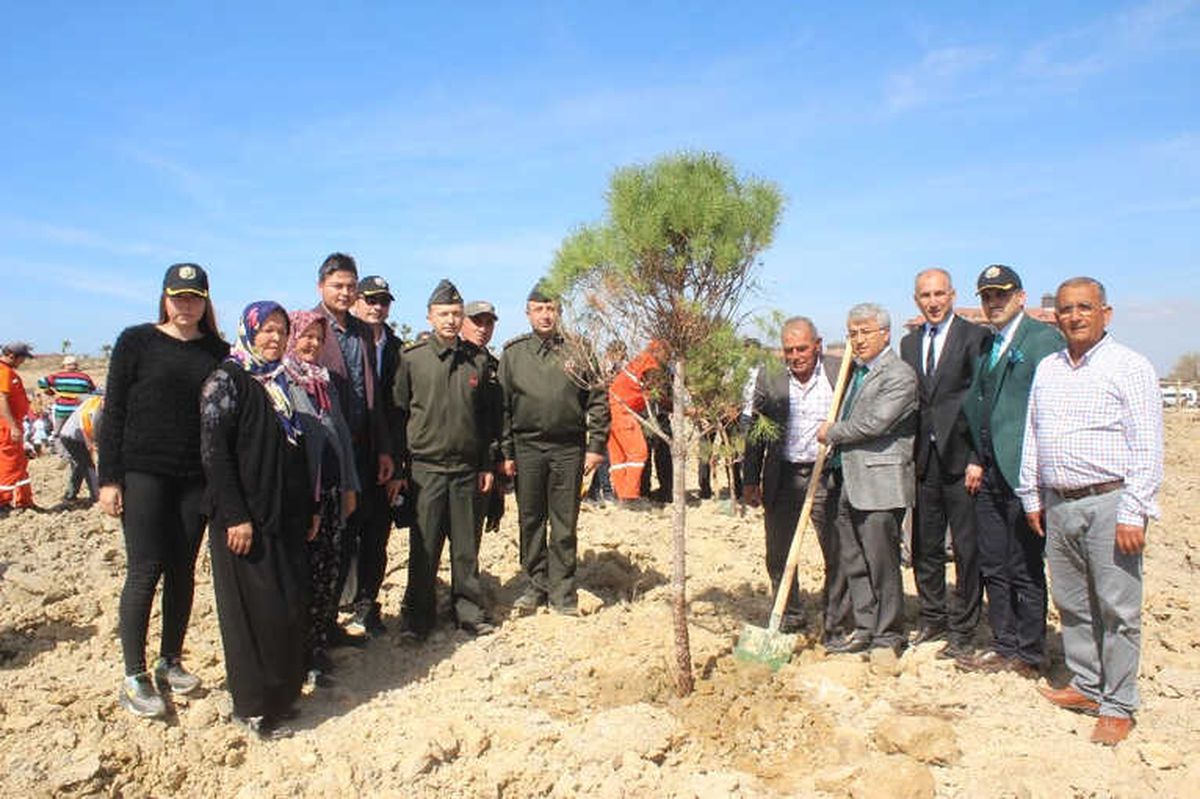 Manavgat\'ta Şehit Cumali Gür Hatıra Ormanı Oluşturuldu