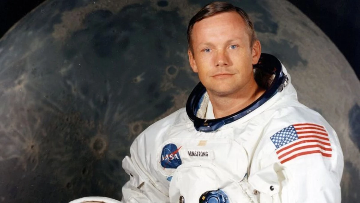Neil Armstrong\'un Eşyaları Açık Arttırmada 7,4 Milyon Dolara Satıldı