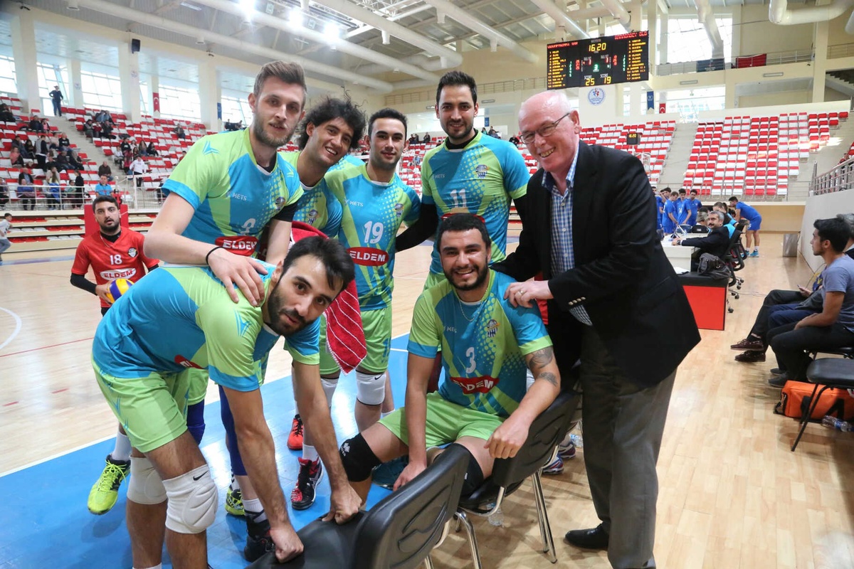 Odunpazarı Voleybol Takımı Başarısını Katlıyor
