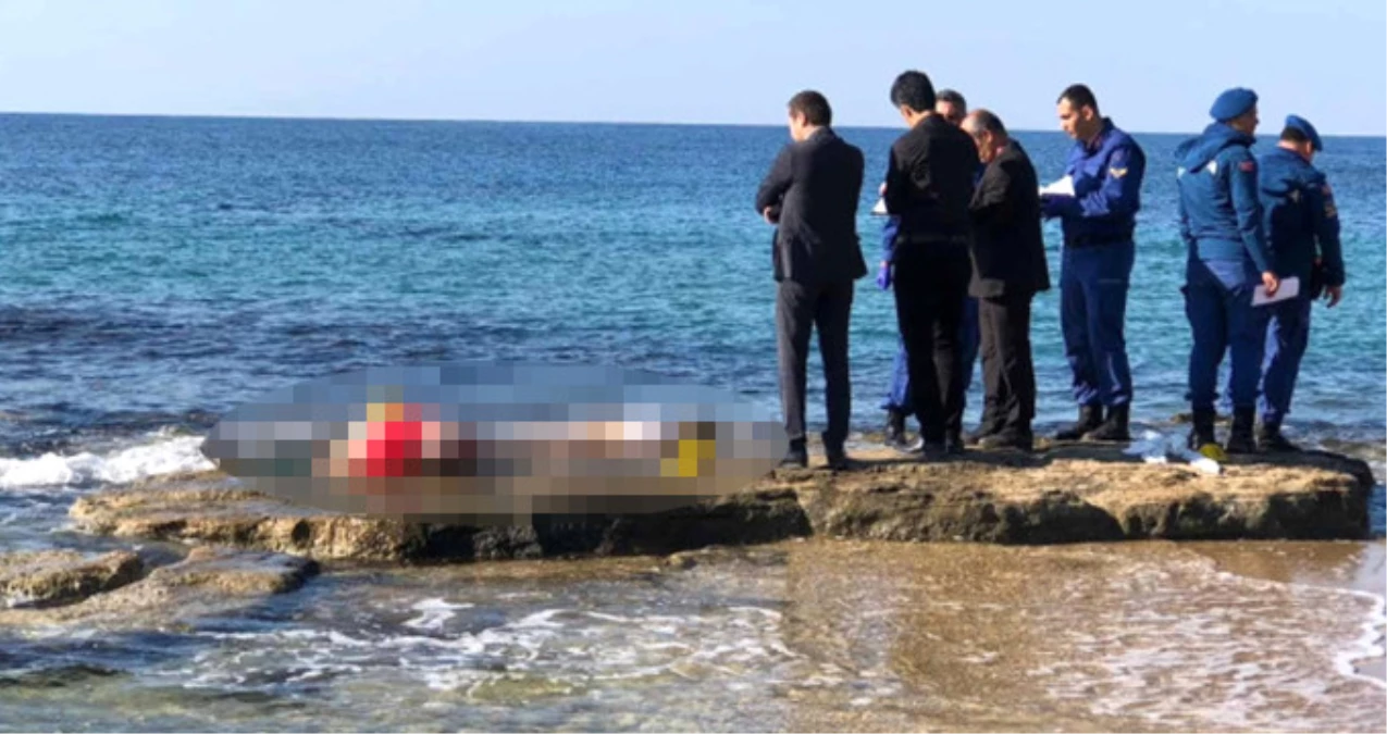 Turizm Cenneti Antalya\'da Otel Müdürü, Sahilde 2 Ceset Buldu