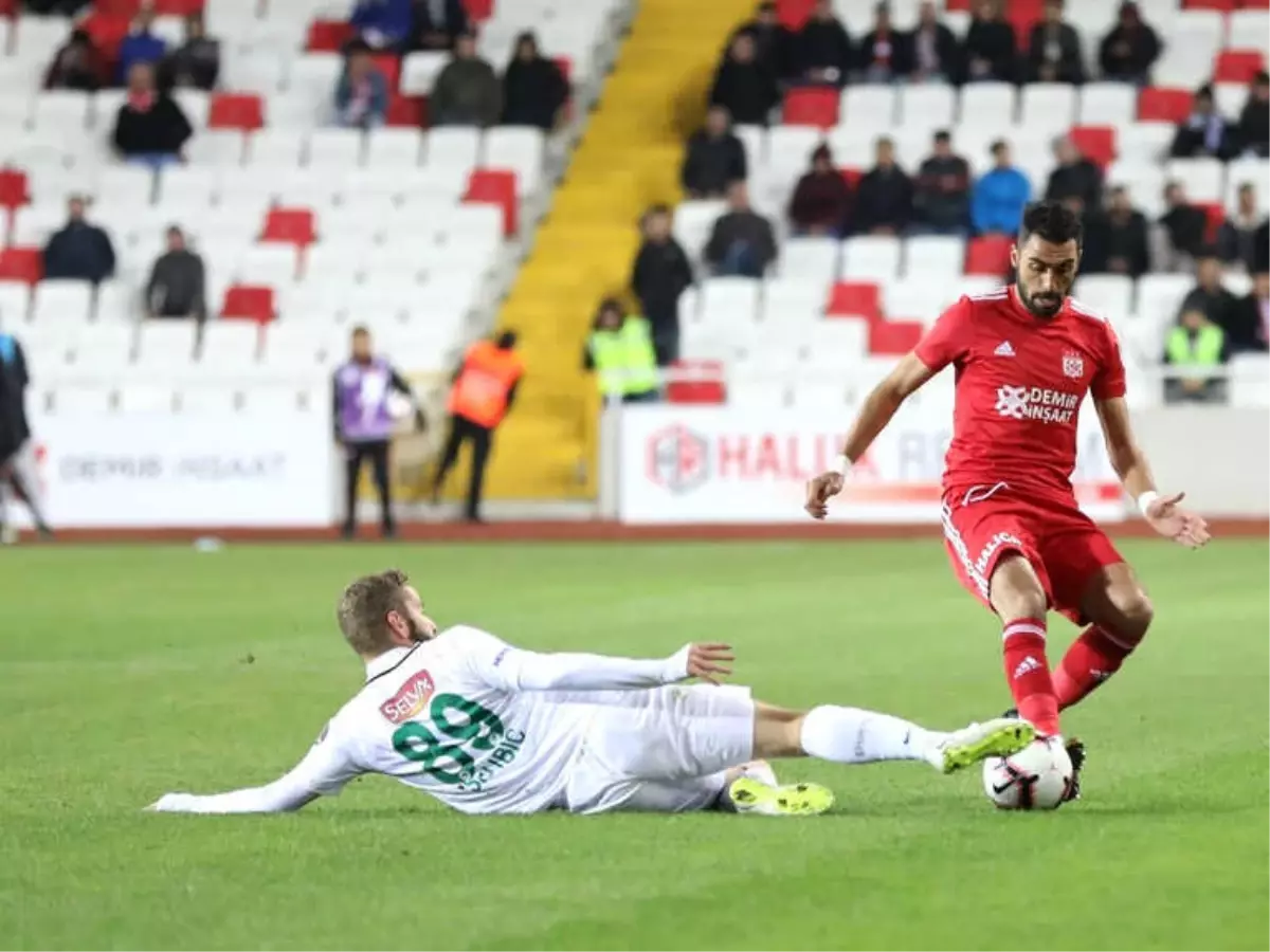 Spor Toto Süper Lig: Dg Sivasspor: 0 - Atiker Konyaspor: 0 (Maç Sonucu)