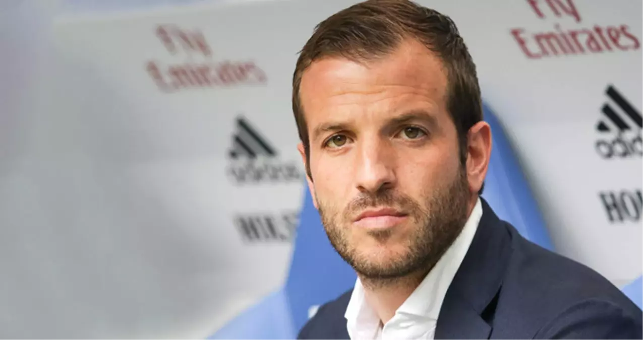 Ünlü Futbolcu Rafael Van Der Vaart, Futbolu Bıraktı