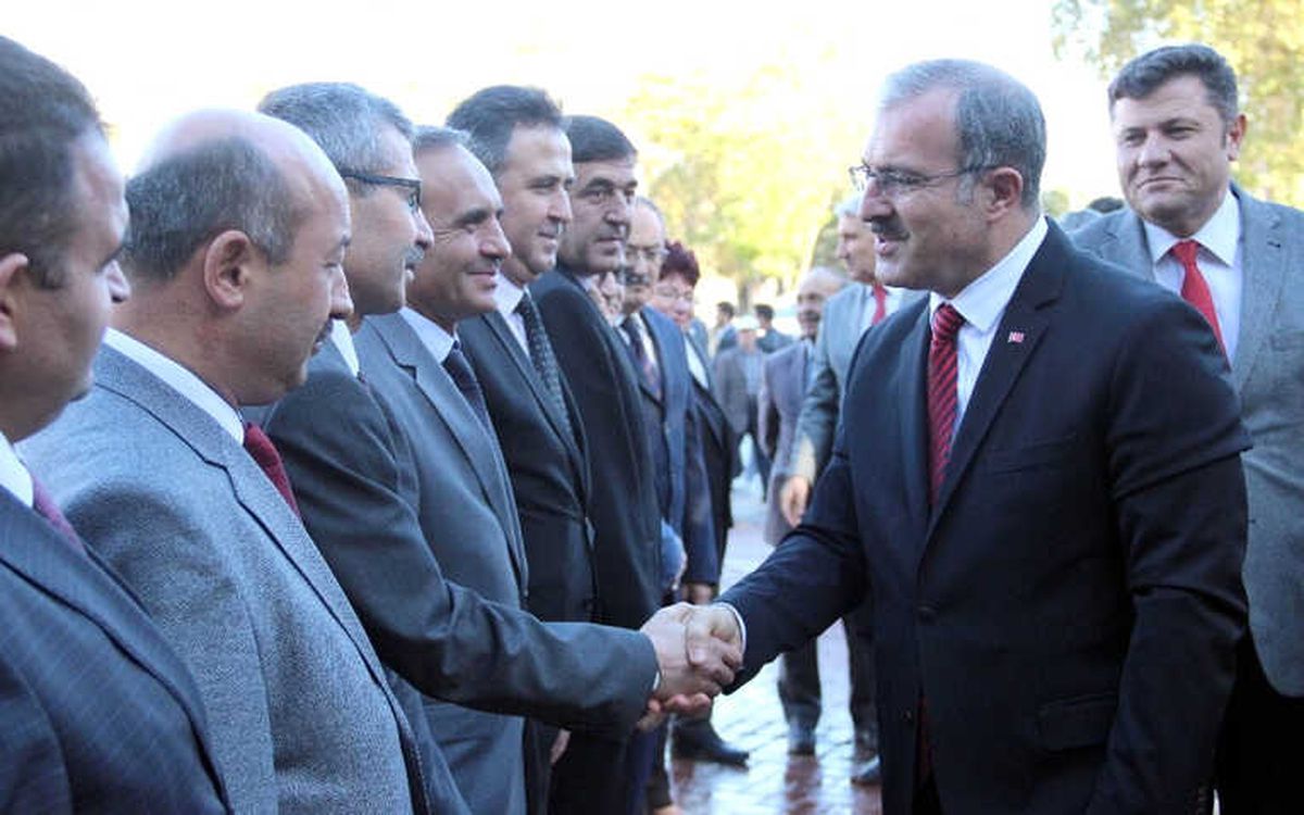 Vali Ömer Toraman Göreve Başladı