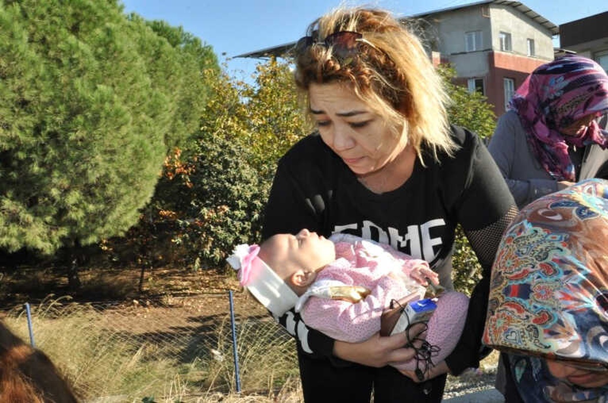 Vincin Arkadan Çarptığı Dolmuşta Can Pazarı: 16 Yaralı