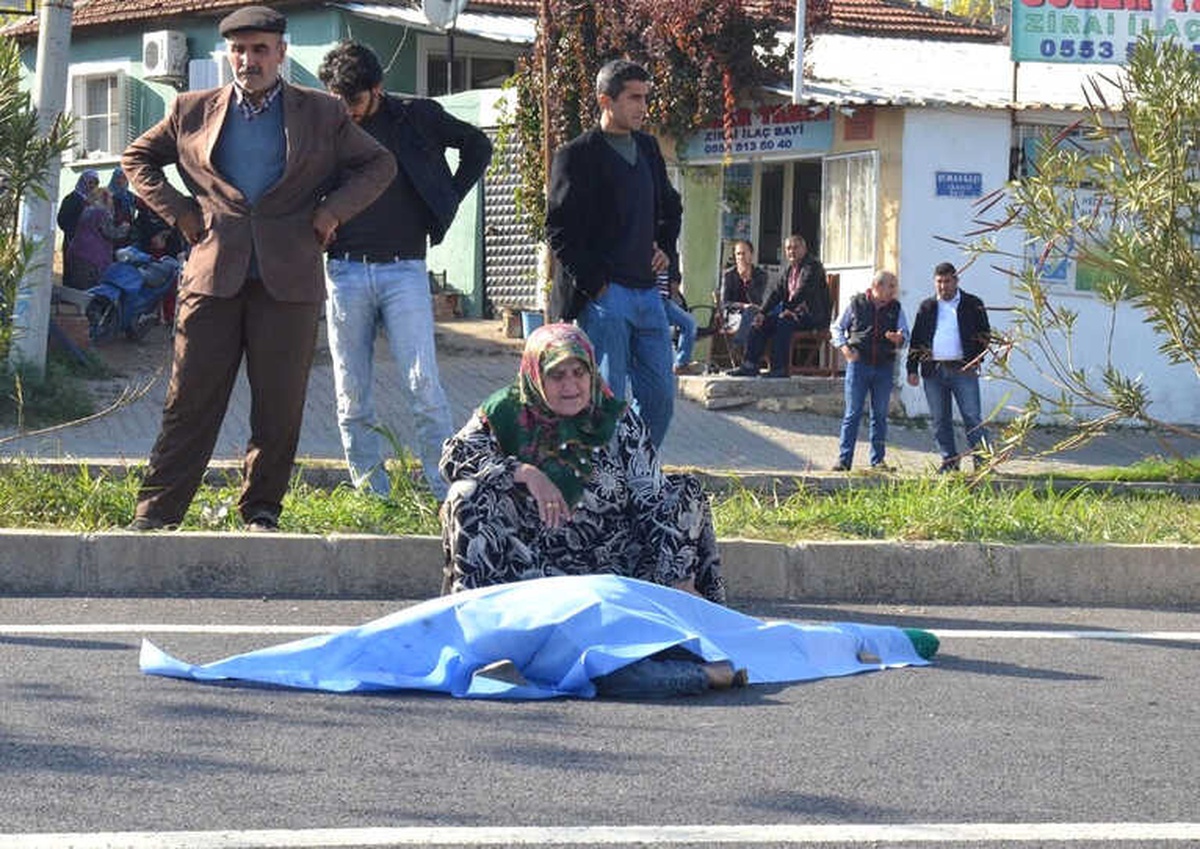 Yolun Karşısına Geçmeye Çalışan Yaşlı Kadın Canından Oldu