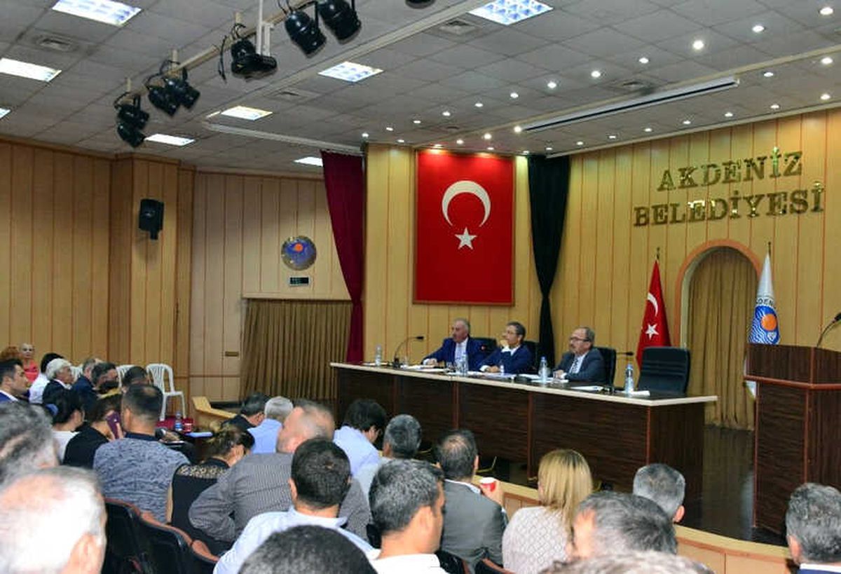 Akdeniz\'de Eğitim Değerlendirme Toplantısı
