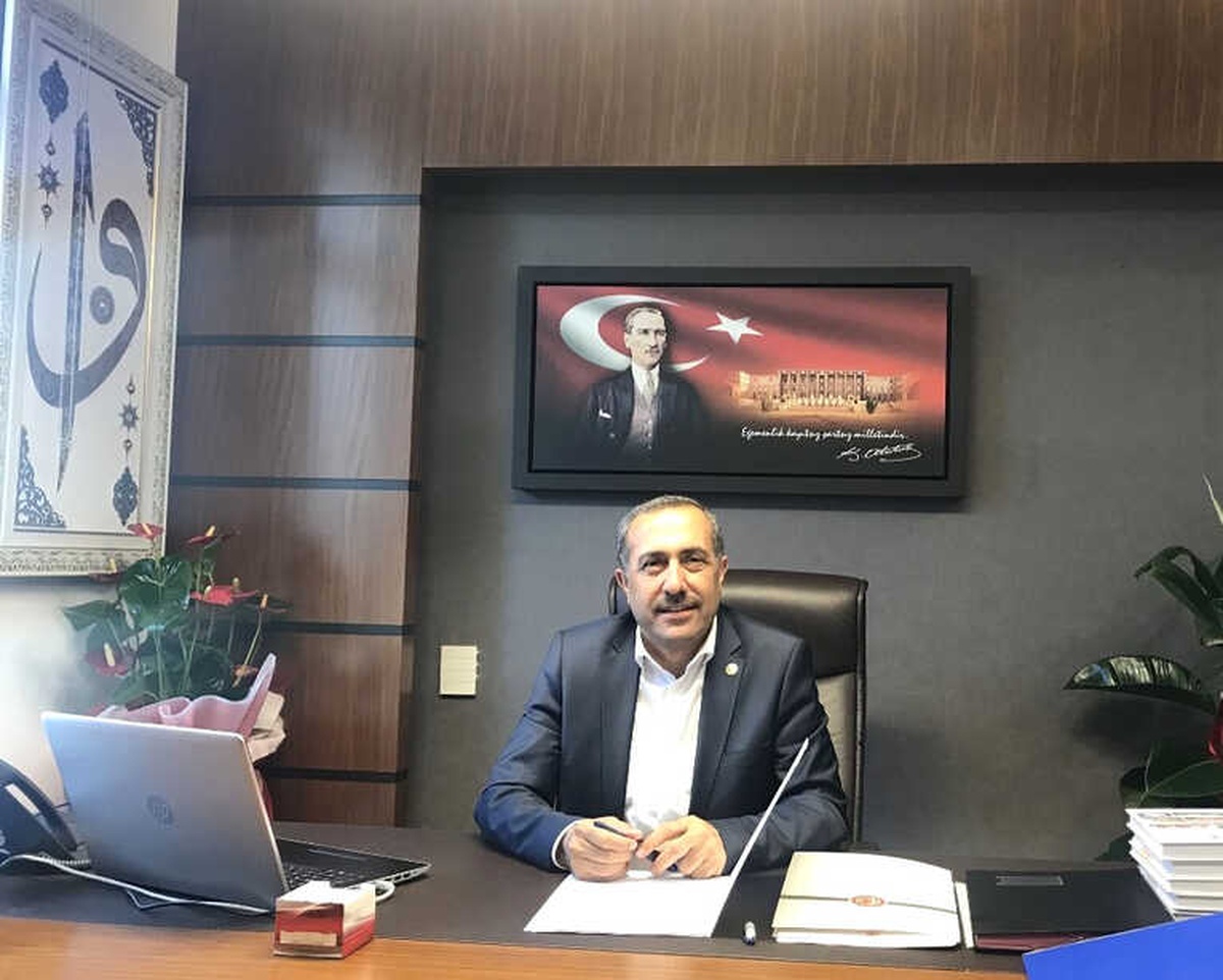 Arvas: "Büyükşehir Belediyesini Kazanarak Yeni Bir Hikaye Yazmak İstiyoruz"