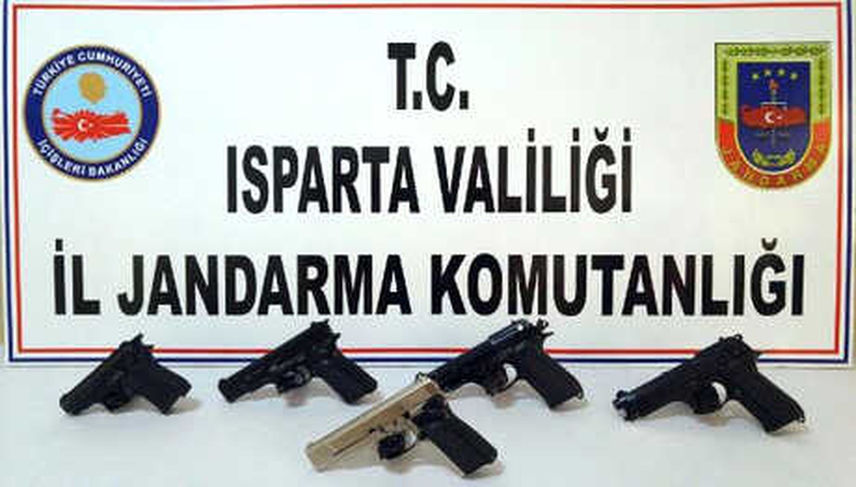 Asker Eğlencesinde Havaya Ateş Açan 5 Şüpheliye Para Cezası