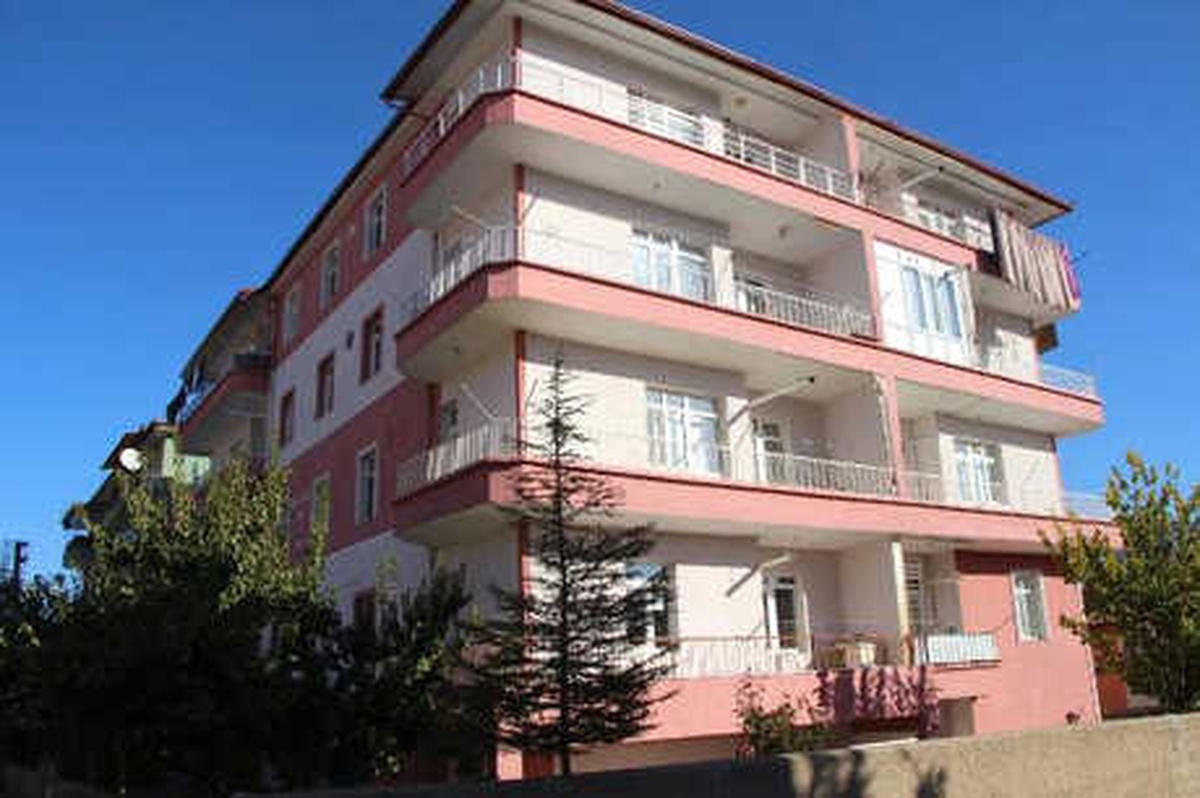 Balkondan Atıldığı İddia Edilen Minik Zümra\'nın Hayati Tehlikesi Sürüyor