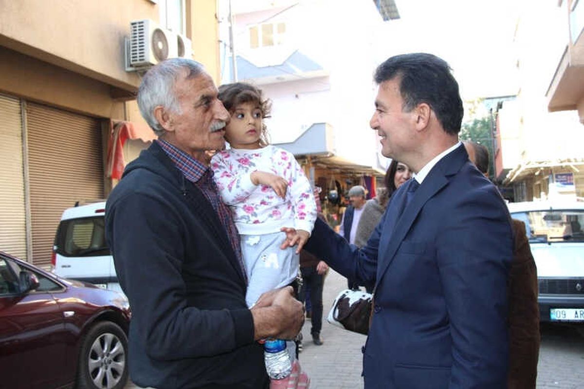 Başkan Akın, Çalışmalarını İncirliova\'da Sürdürdü