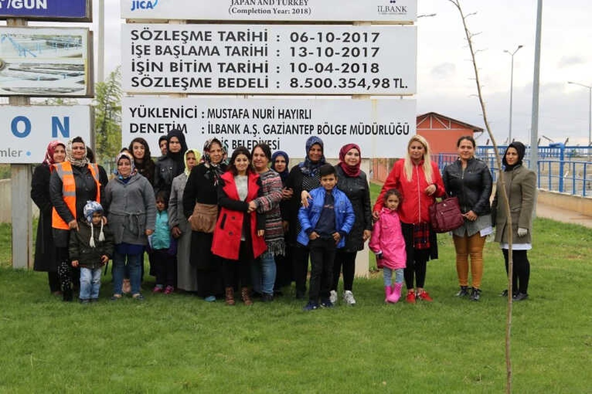 Belediye Tesislerine Vatandaş Ziyareti Sürüyor