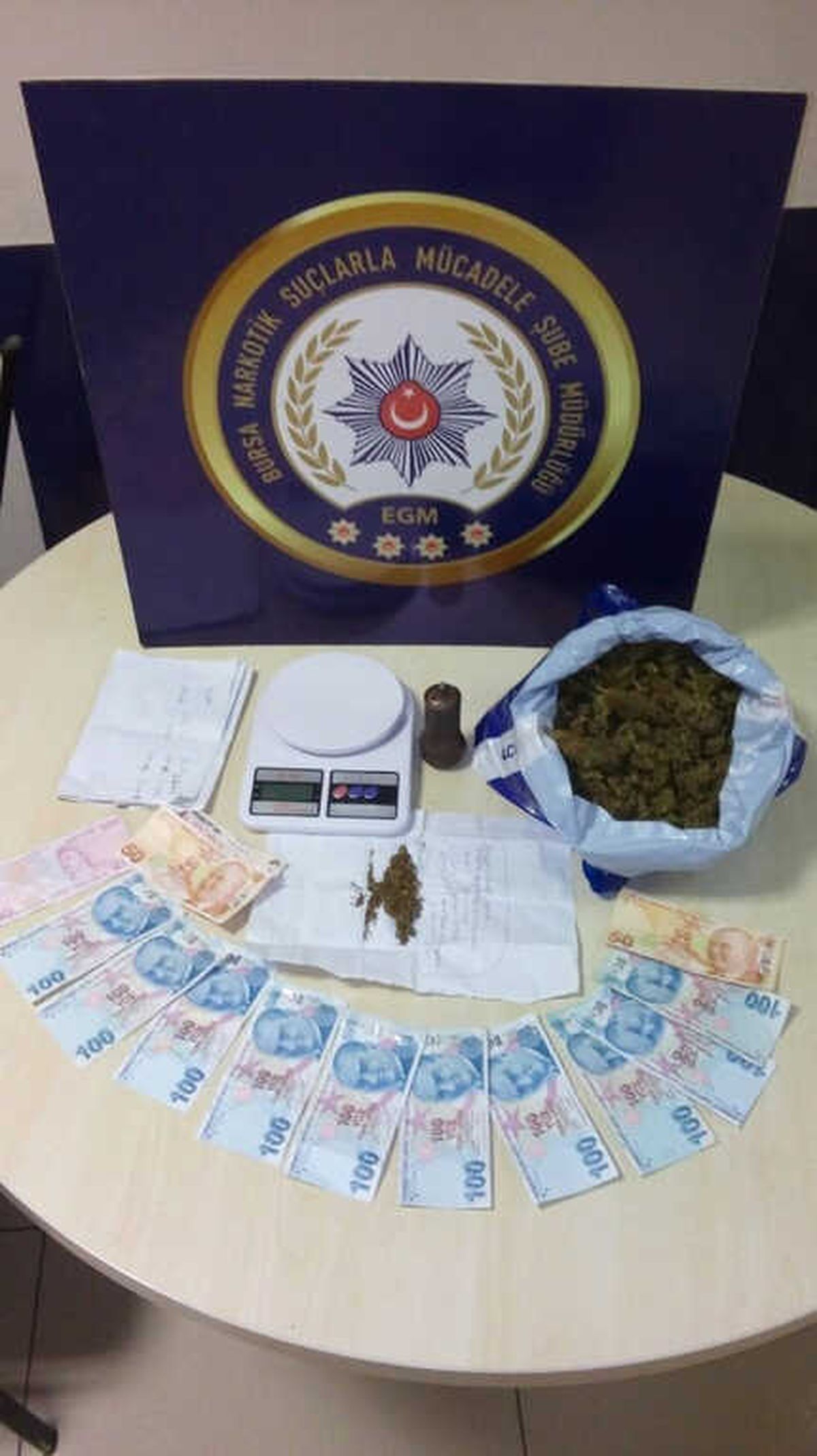 Bursa\'da Uyuşturucu Operasyonu: 5 Gözaltı