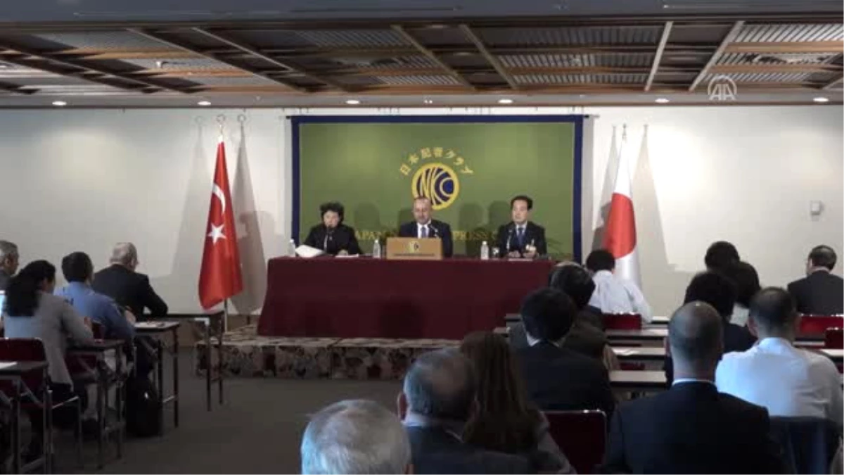 Dışişleri Bakanı Çavuşoğlu, Ulusal Basın Kulübü\'nde (1)