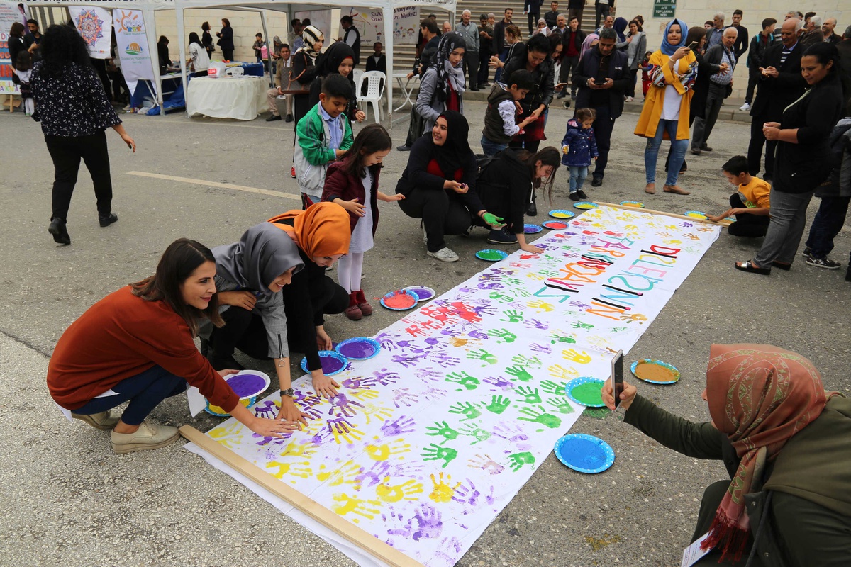 Disleksinin Farkındayım Etkinliğiden Renkli Görüntüler