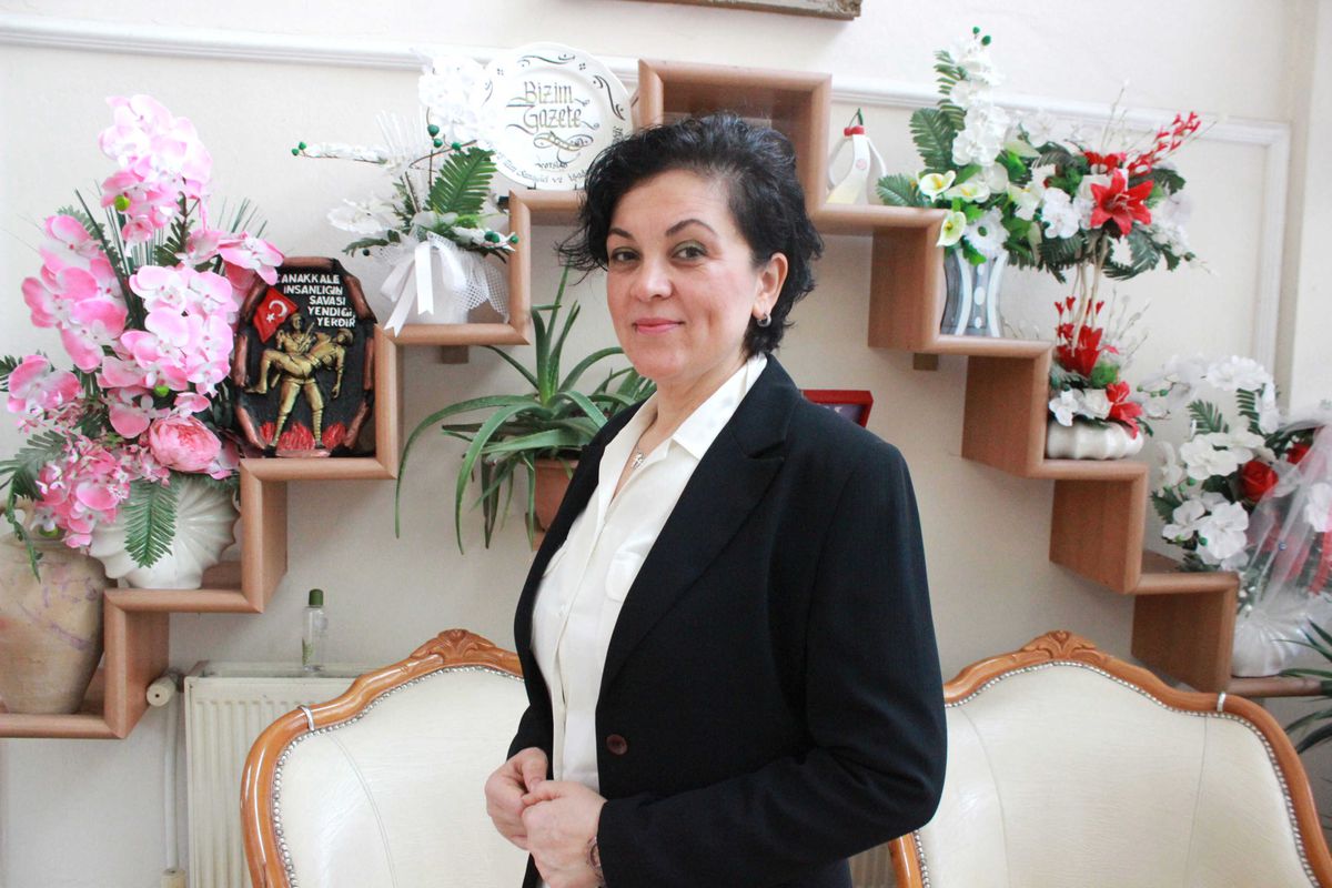 \'Fatih\'e Kadın Eli Değecek\'