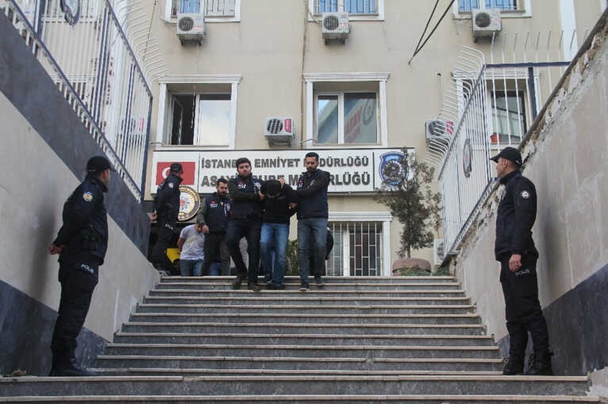 Hırsızlık Çetesi Zeytinburnu\'nda Yakalandı