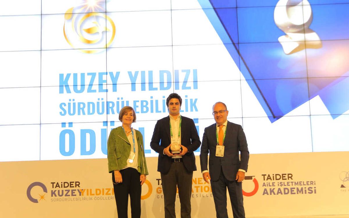 İpeker\'e Kuzey Yıldızı ödülü