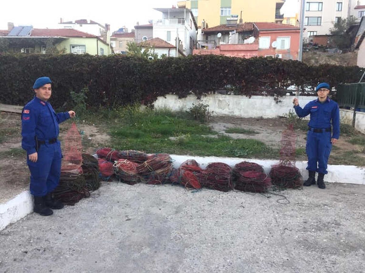 Isparta\'da Bin 186 Adet Sahipsiz Kerevit Sepeti Ele Geçirildi